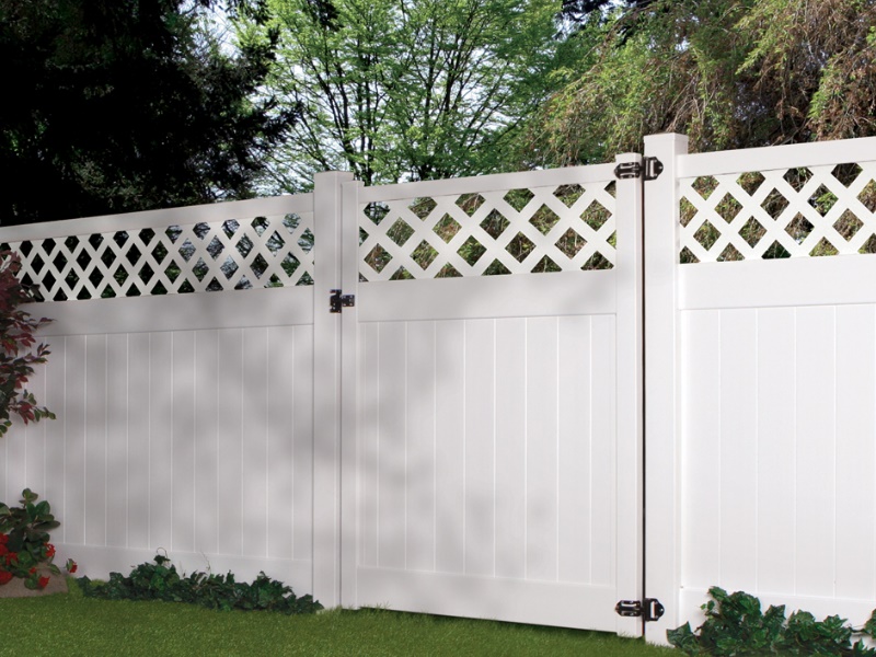 Decorative fencing in Methuen Massachusetts