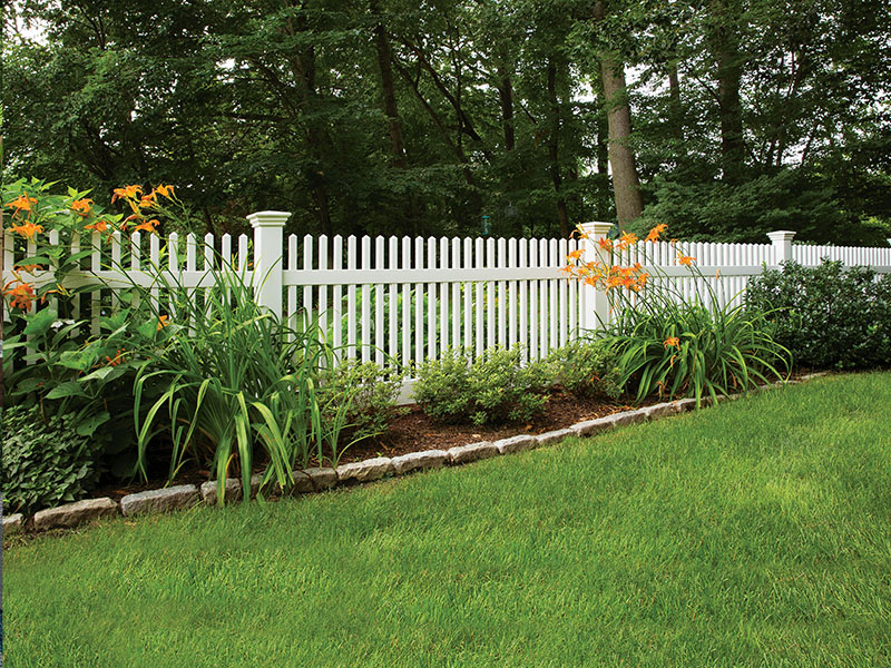 Vinyl fence solutions for the Methuen, Massachusetts area