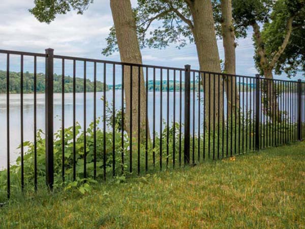 aluminum fence Chelmsford Massachusetts