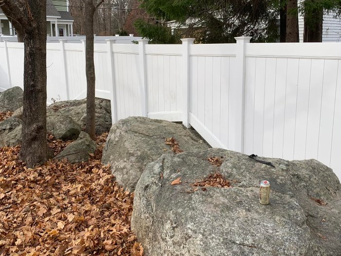 Londonderry New Hampshire vinyl privacy fencing
