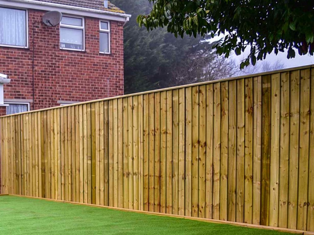 wood fence Londonderry New Hampshire